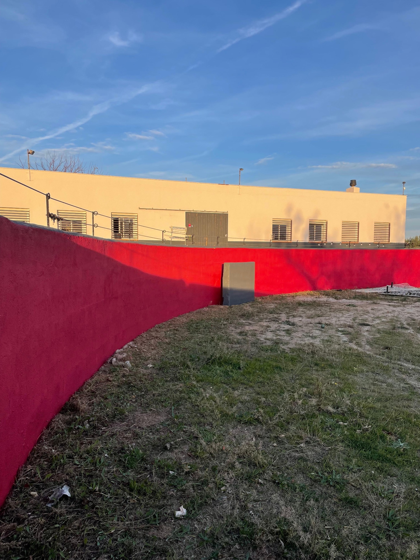 Pintura exterior de la plaza de toros — Vinaròs